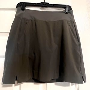 New Without Tags Athleta Soho Skirt / Skort Women’s, Size 2